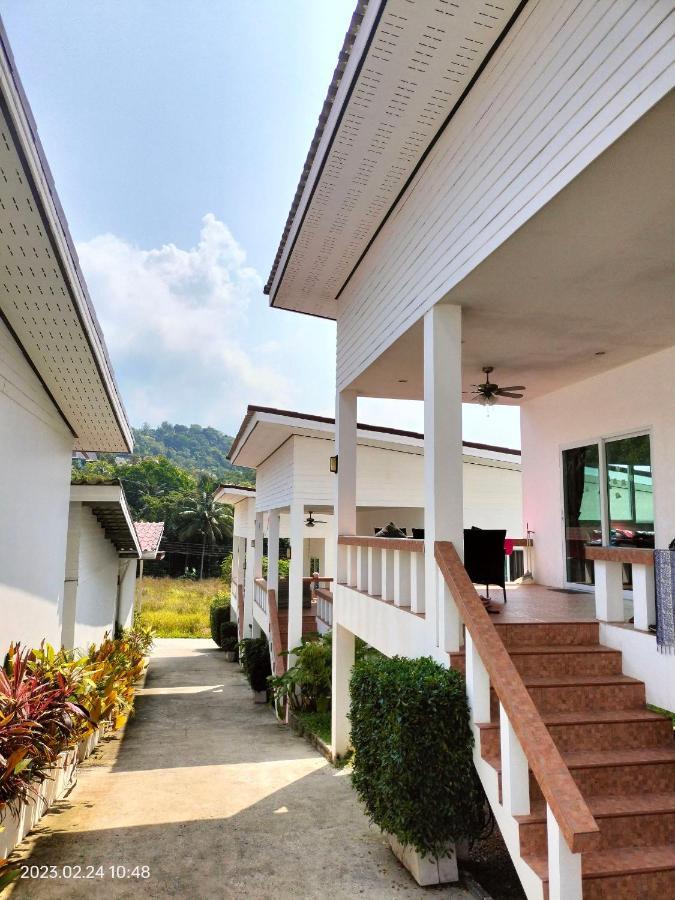 Naiwok Hills Resort パンガン島 エクステリア 写真